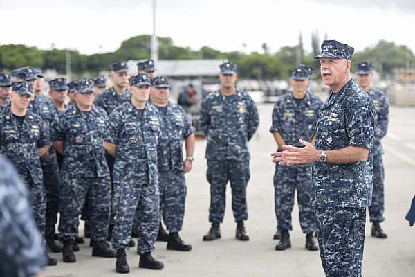 米海軍が史上最悪のブルーベリー迷彩にサヨナラ。シールズと同じ迷彩服に