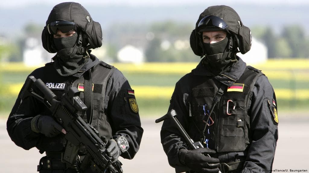 Gsg９ ドイツ連邦警察対テロ特殊部隊とは 装備は ミリレポ ミリタリー関係の総合メディア