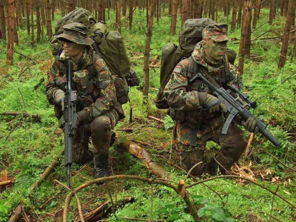 ドイツ軍 軍服 迷彩服 サバゲー - 個人装備