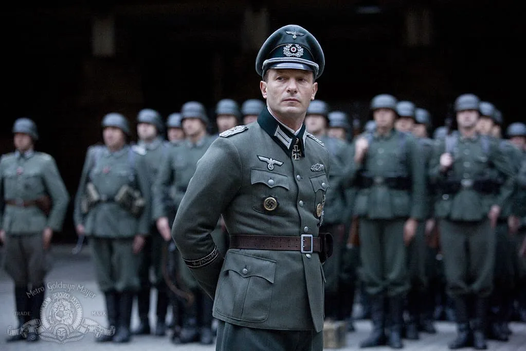 ドイツ軍がナチスの制服をインスタに投稿して謝罪