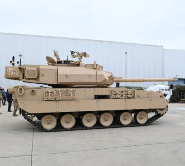 米陸軍は二つの新世代の軽戦車（MPF）の候補を発表　