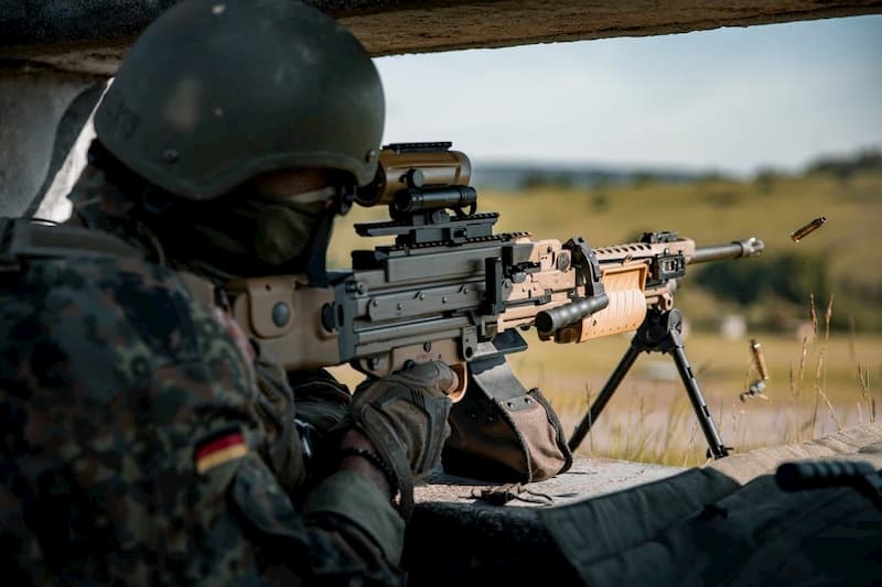 ドイツ連邦軍が新しいMG4A3軽機関銃をテスト