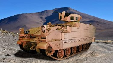 AMPV多用途装甲車両の初の量産モデルが米軍に納入
