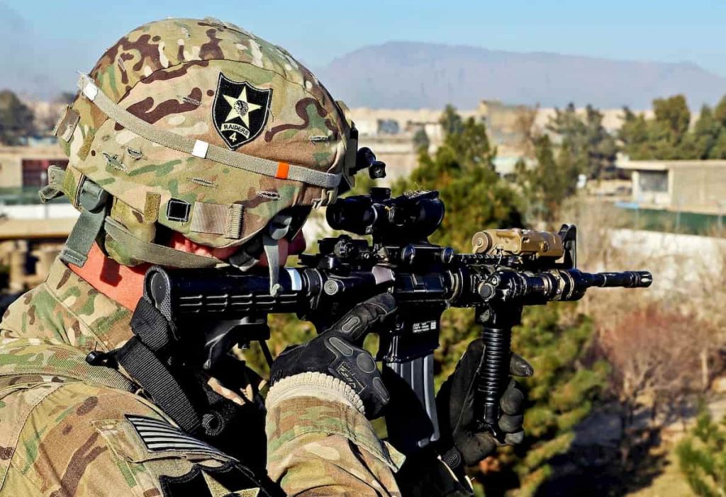 米陸軍はM4A1用の新しい光学照準器にSIG社のDVOを採用