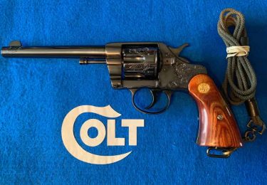 銃火器メーカーの老舗”コルト社”の終焉