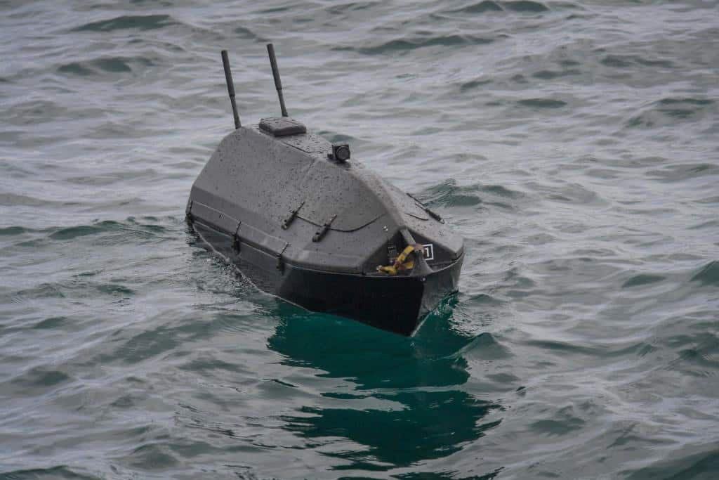 米海軍が超小型無人艇「ADARO」を公開