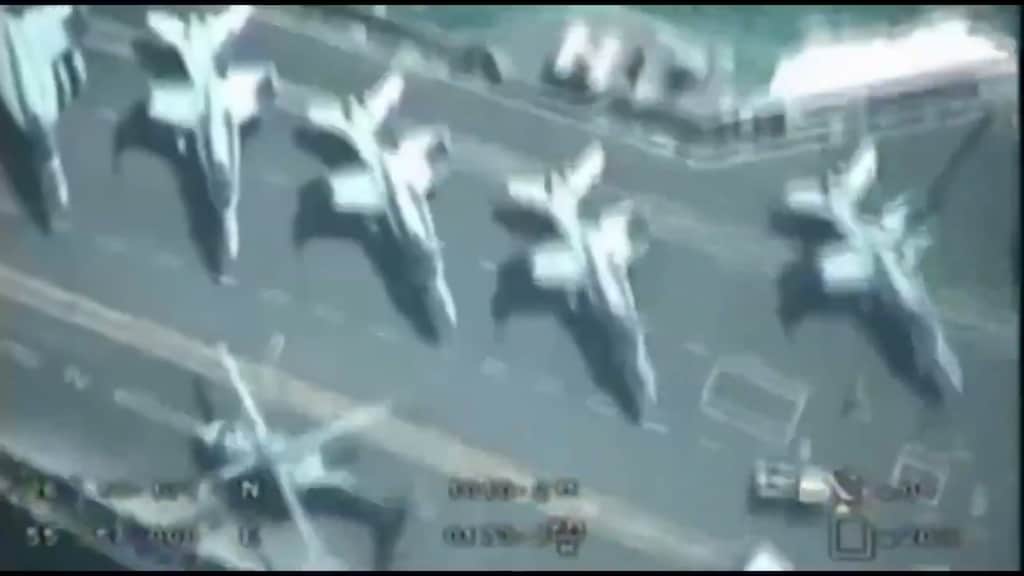 イラン・イスラム革命防衛隊のドローンが米海軍空母を真上から撮影