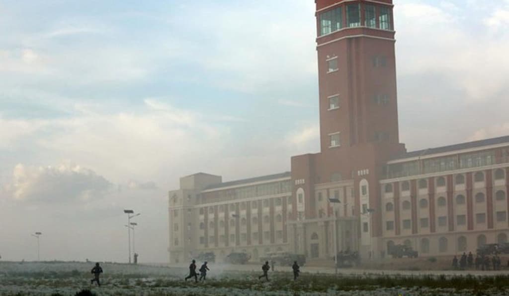 中国の朱日和訓練基地には台湾やエッフェル塔を再現した施設があります