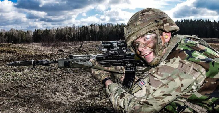 英国の軍事アナリストは英陸軍がL85A3を2025年から交換する計画だと述べています