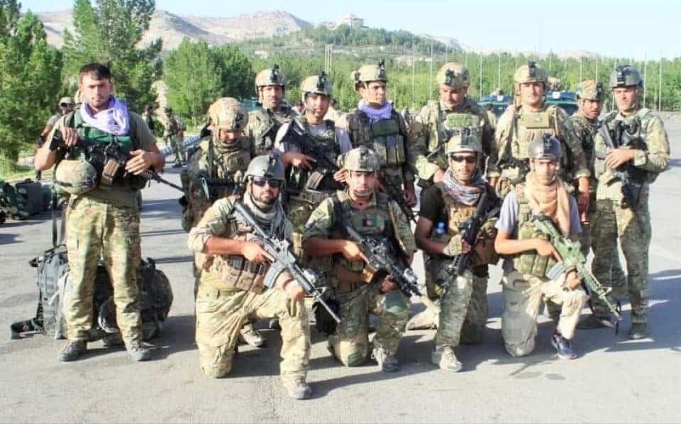 元アフガニスタン特殊部隊400人がタリバンから身を隠し、英国への避難を望んでいます