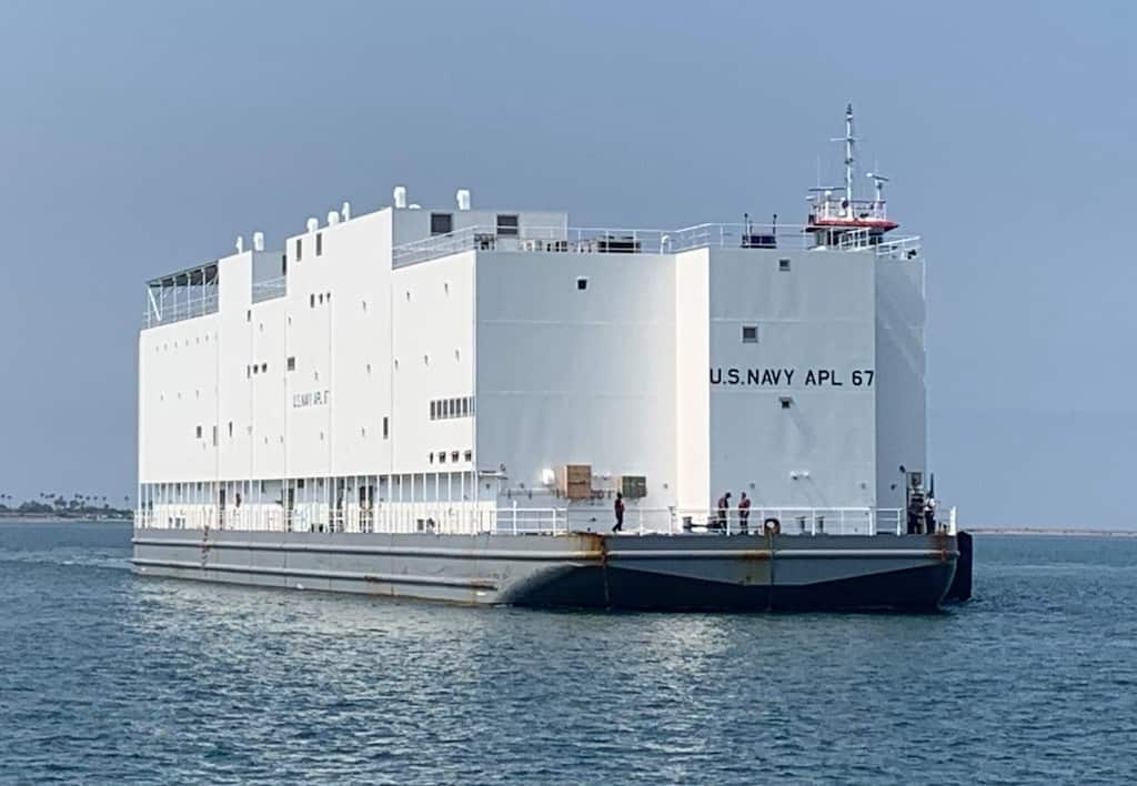 米海軍の新しい宿泊艦APL　67は横須賀に配備予定です