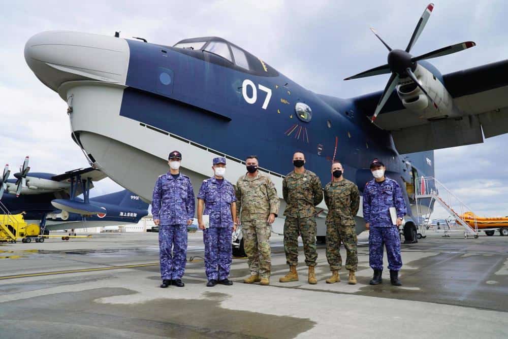 米空軍特殊作戦コマンドの副司令官が海上自衛隊のUS-2水上飛行機を視察。導入を検討か？