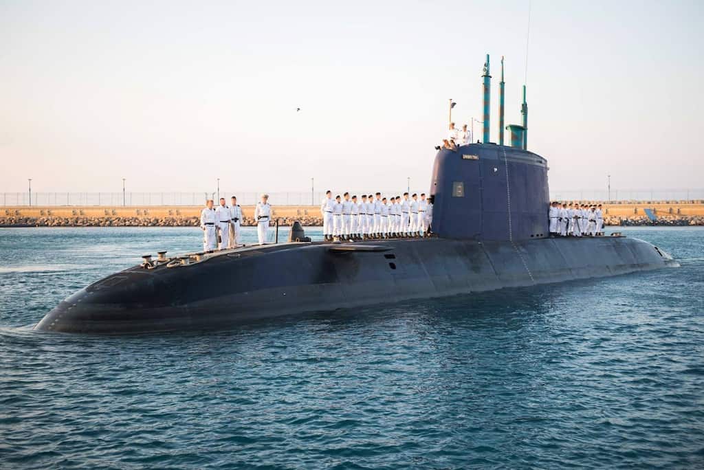 ドルフィン級潜水艦