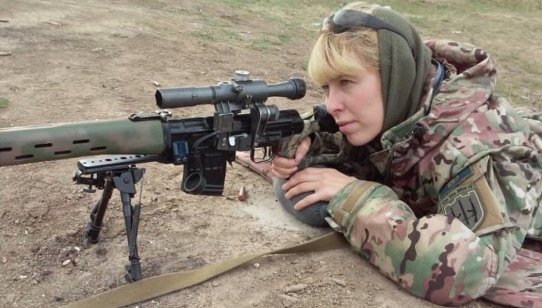 英雄と評されたウクライナ軍の女性スナイパー「オレナ・ビロゼルスカ」