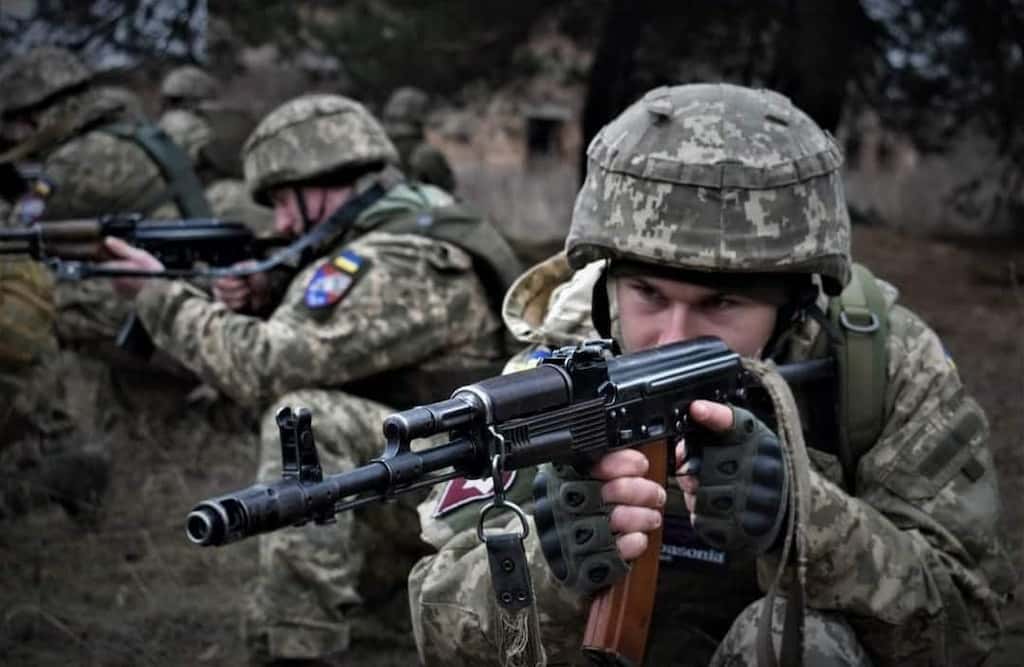 兵士 ウクライナ ウクライナ大統領「兵士の死亡１３００人に」…ロシア軍、全土で戦線拡大・キエフへ進軍 :
