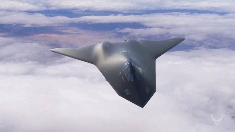 米空軍の第6世代戦闘機NGADが開発段階に入る