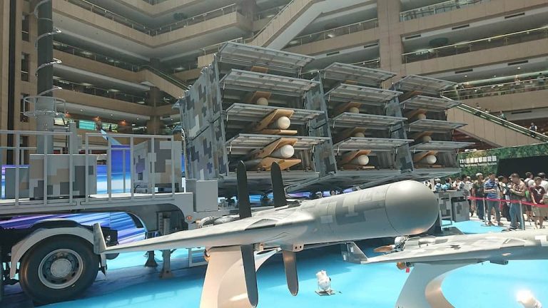 台湾、中国本土を攻撃できる自爆ドローン「劍翔」を量産化、2025年までに104機を生産