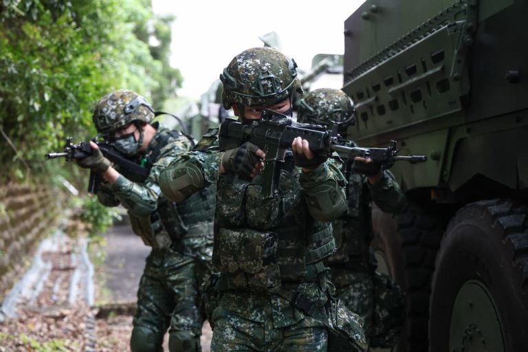 台湾の兵役義務が4カ月から1年に延長、事実上の徴兵制復活？