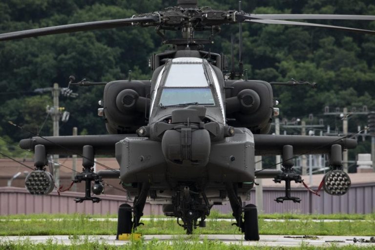 ウクライナの教訓から米陸軍はAH-64Eアパッチにレーザー保護システムを搭載する