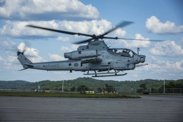 スロバキアはウクライナへのMig-29の提供と引き換えにAH-1Z攻撃ヘリを手に入れる