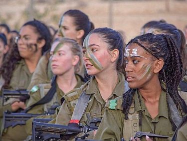 イスラエル国防軍、女性兵士にも特殊部隊の門戸を開く