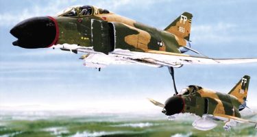 F-4でF-4を押し上げるパルド・プッシュで僚機を救った伝説的パイロット、ボブ・パルド氏が亡くなる