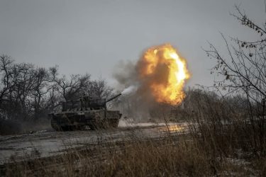 ロシア軍、東部の町マリンカを制圧！ウクライナ軍は戦略的後退、今後の両陣営の士気に影響か