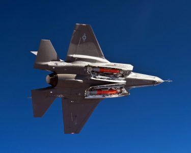 F-35Aステルス戦闘機に核爆弾が搭載可能に！