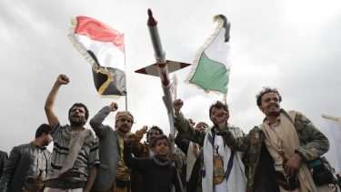 イエメンのフーシ派、約束破り中国船を攻撃