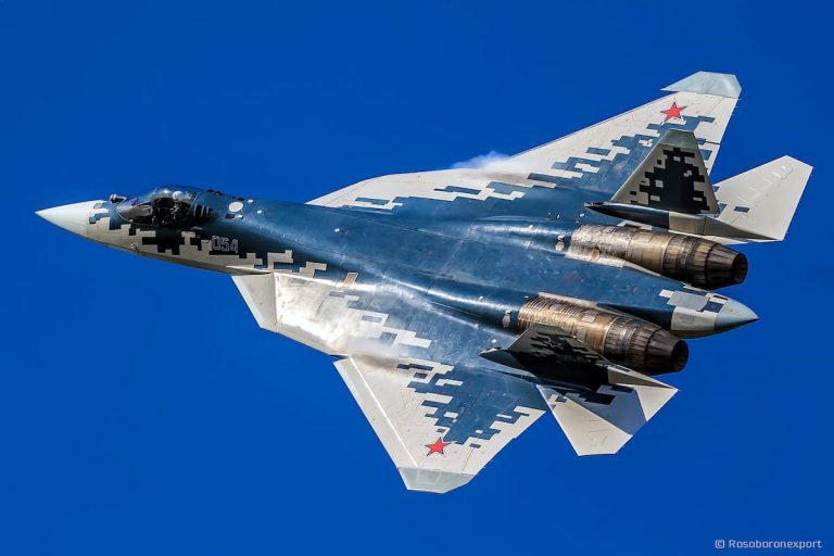 ロシアのSu-57、中国のエアショーで初の輸出契約を締結